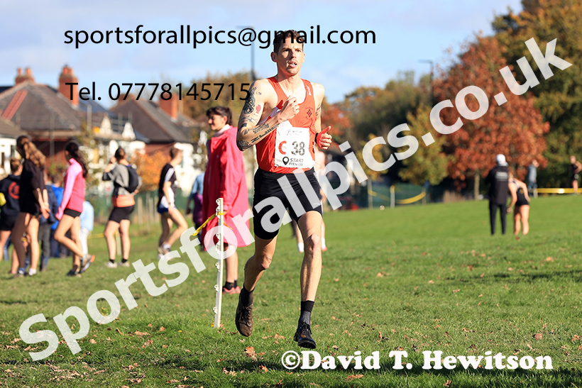 Senior men, 2024 Northern Cross Country Relays, Graves Park, Sheffield.   Photo: David T. Hewitson/Sports for All Pics